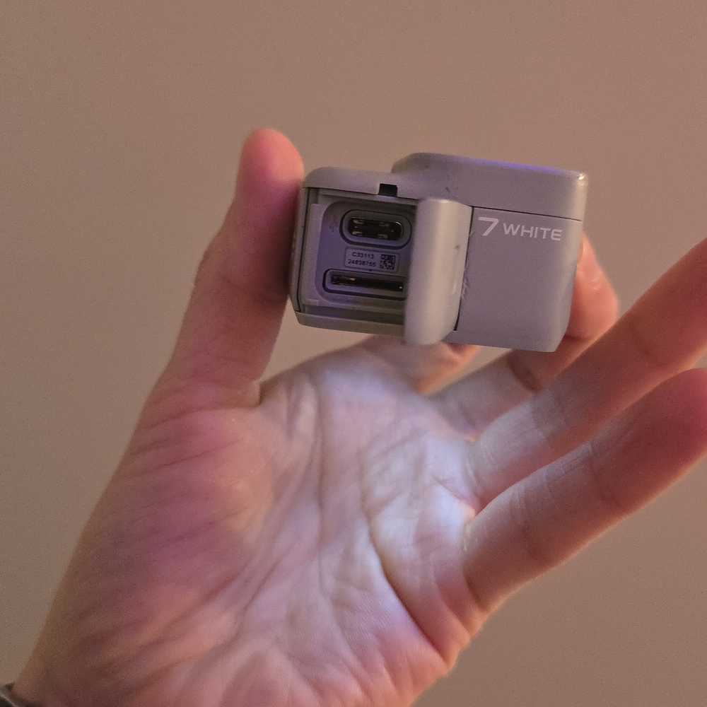GoPro Gray Action Camera - Picture 4 of 5